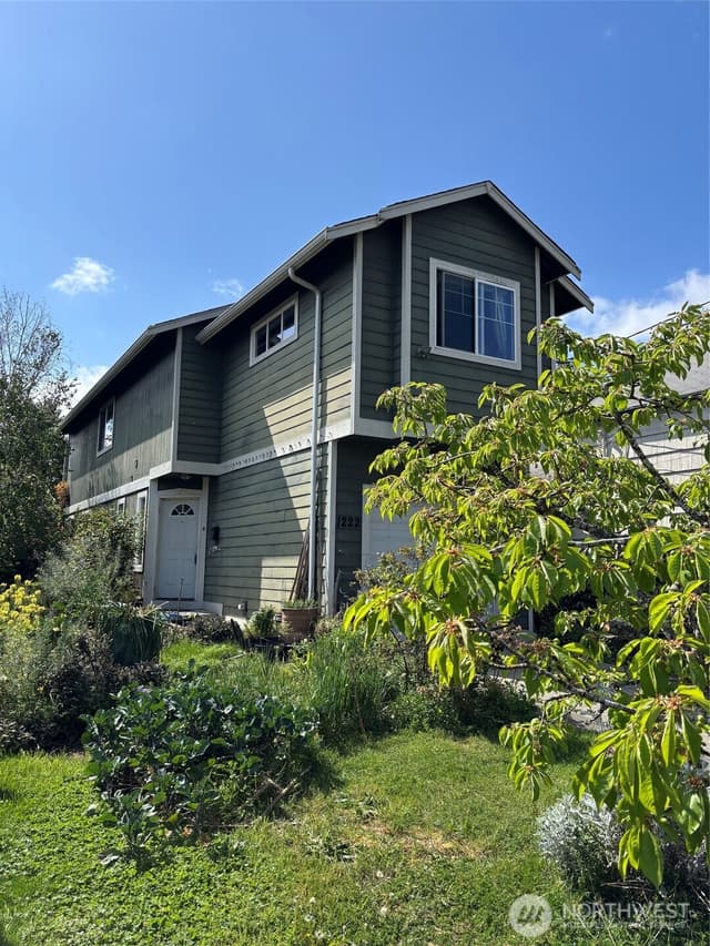 Property photo for 1222 S Sheridan Avenue, Tacoma