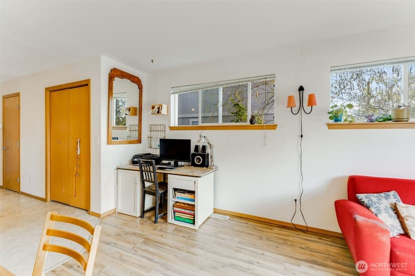 Property photo for 1222 S Sheridan Avenue, Tacoma photo 9