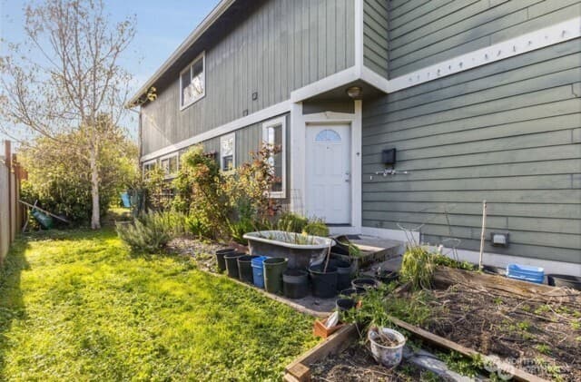 Property photo for 1222 S Sheridan Avenue, Tacoma photo 2