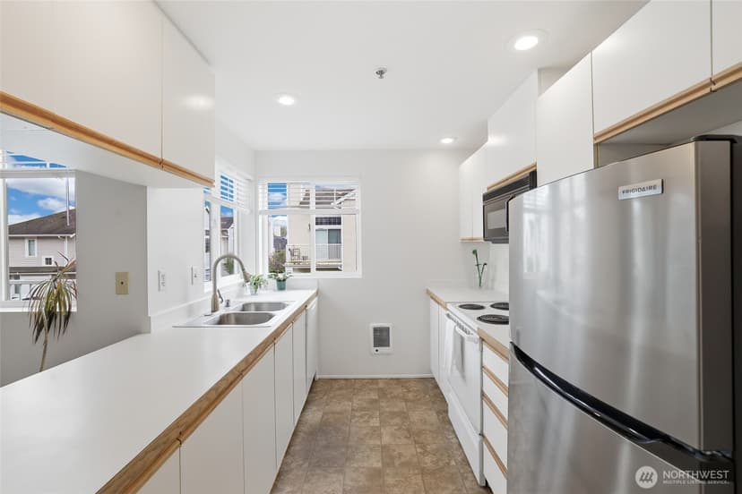 Property photo for 5416 S 234th Place #22-3, Kent photo 9