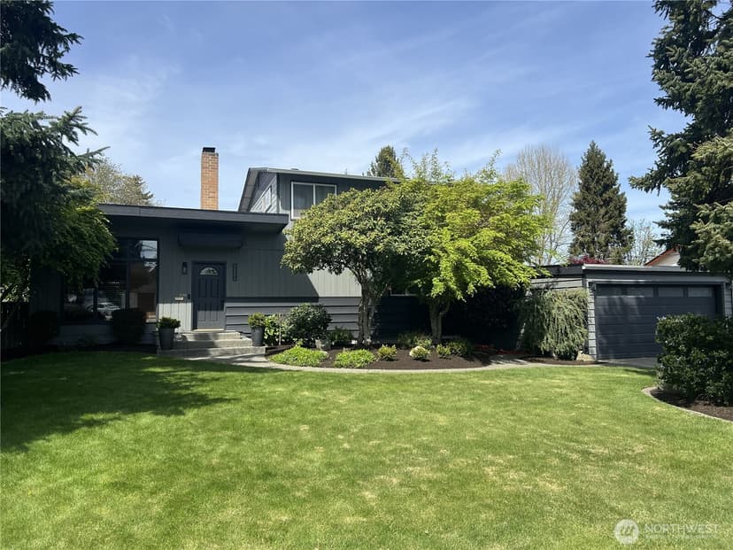 Property photo for 1128 N Skyline Drive, Tacoma