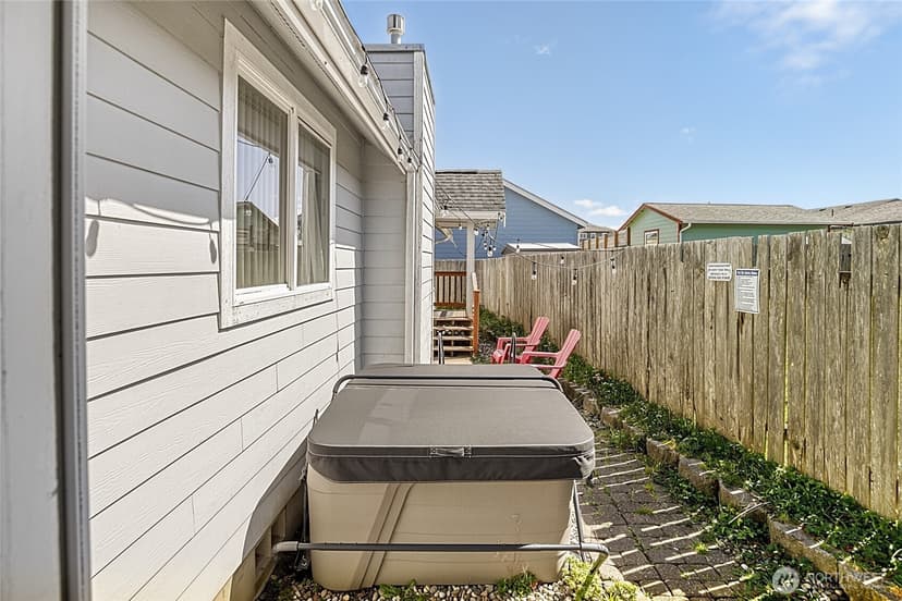 Property photo for 964 Attu Court SW, Ocean Shores photo 9
