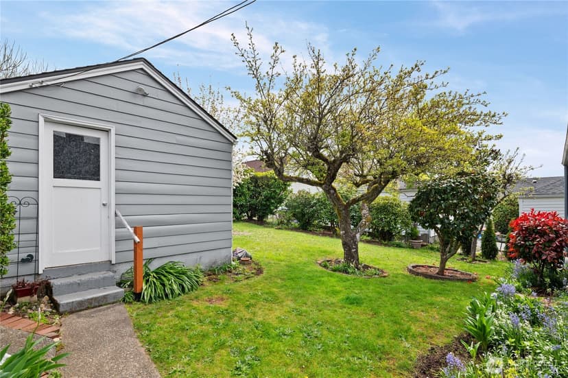 Property photo for 1110 Hayward Avenue, Bremerton photo 19