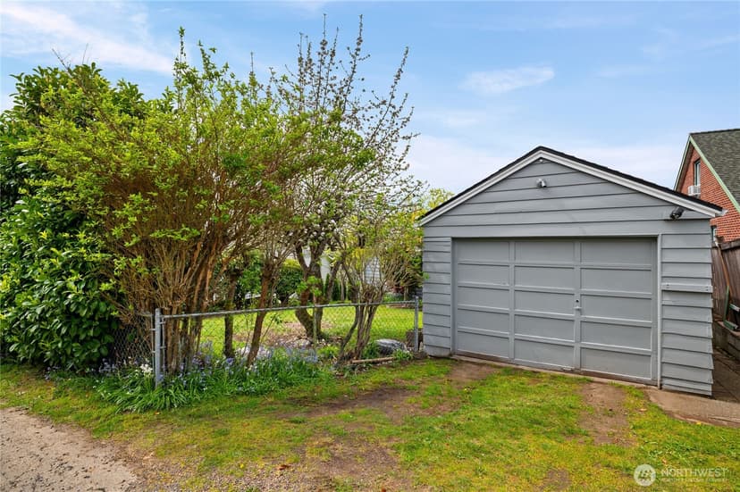 Property photo for 1110 Hayward Avenue, Bremerton photo 23