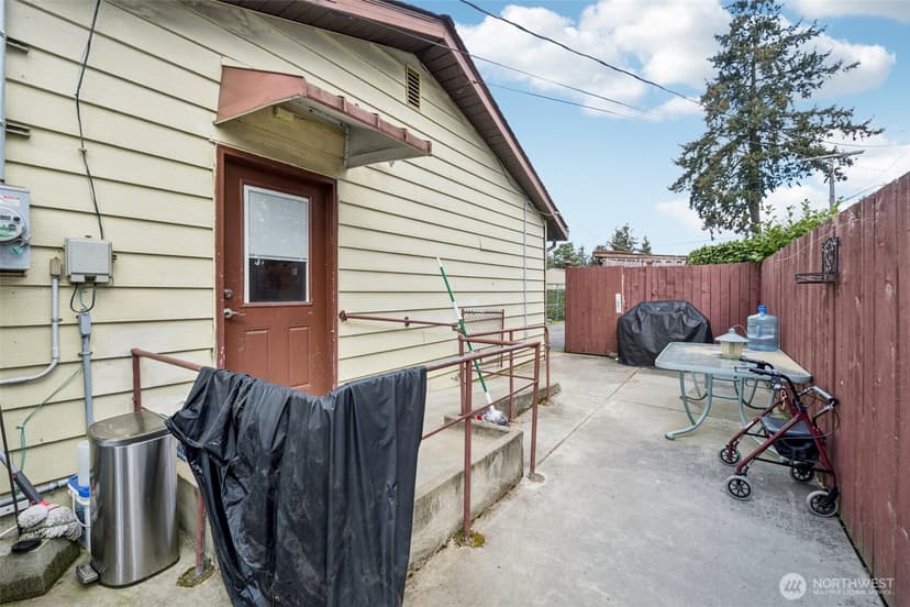 Property photo for 3206 94th Street S, Lakewood photo 19