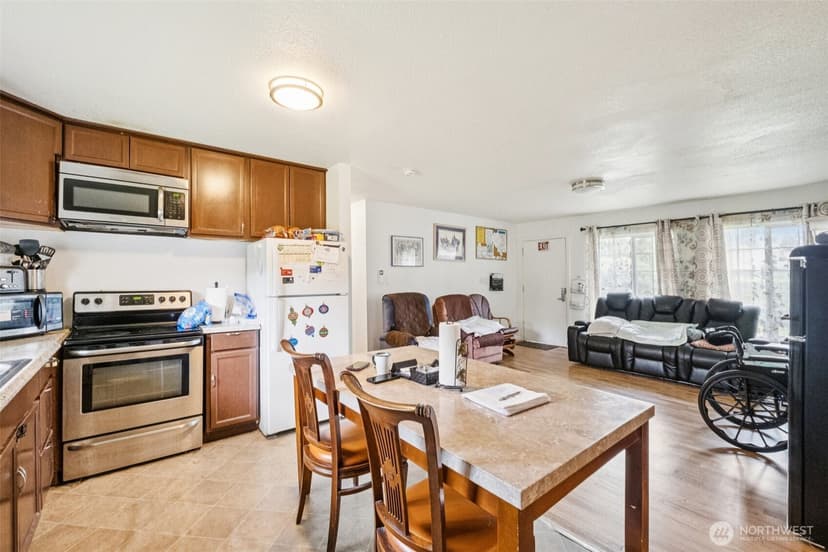 Property photo for 3206 94th Street S, Lakewood photo 10