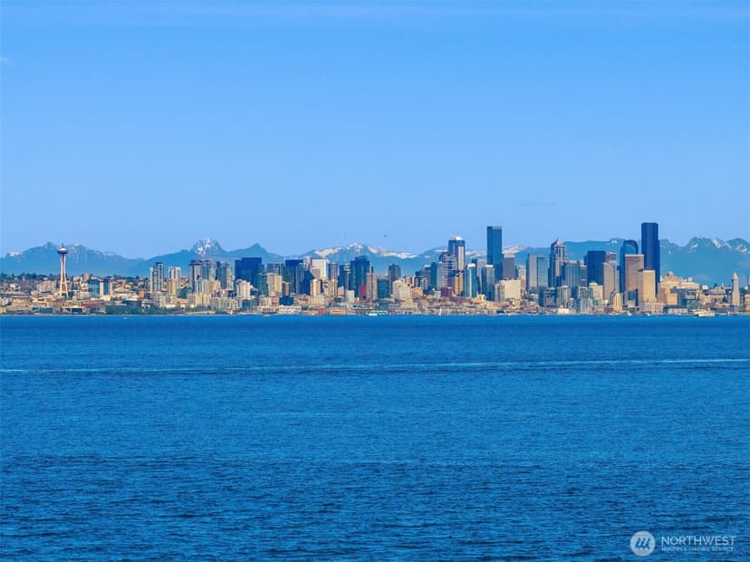 Property photo for 4290 Rockaway Beach Road NE, Bainbridge Island photo 2