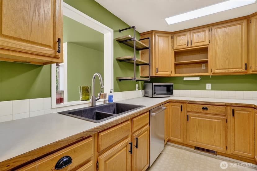Property photo for 15803 NE 195th Street, Woodinville photo 10