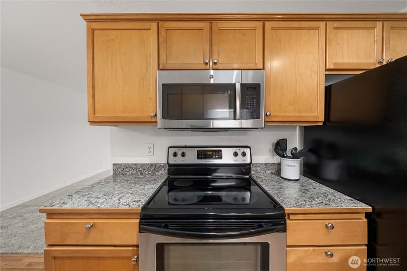 Property photo for 750 N 143rd Street #212, Seattle photo 6
