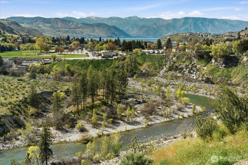 Property photo for 404 S Clifford Street, Chelan photo 5