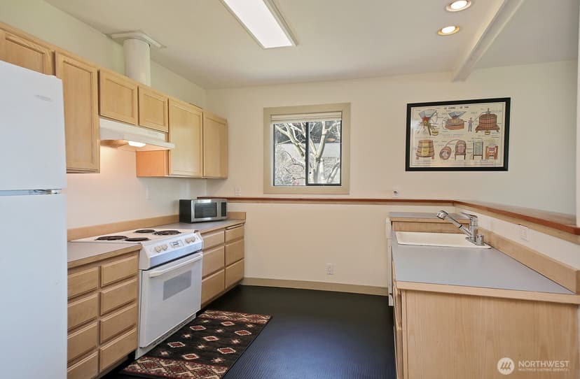 Property photo for 1093 Village Loop, Langley photo 31