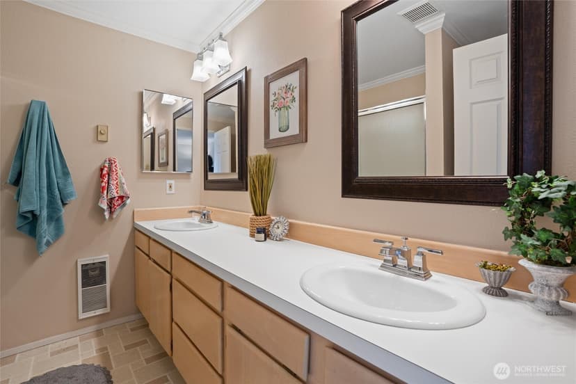 Property photo for 1610 Park Avenue #D-3, Bremerton photo 16