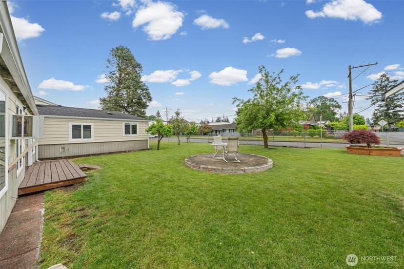 Property photo for 8528 33rd Avenue S, Lakewood photo 4