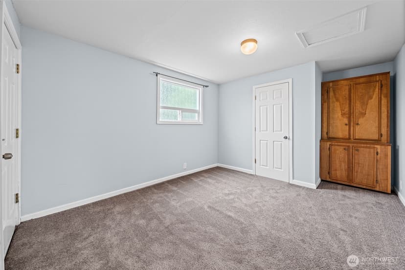 Property photo for 8528 33rd Avenue S, Lakewood photo 35