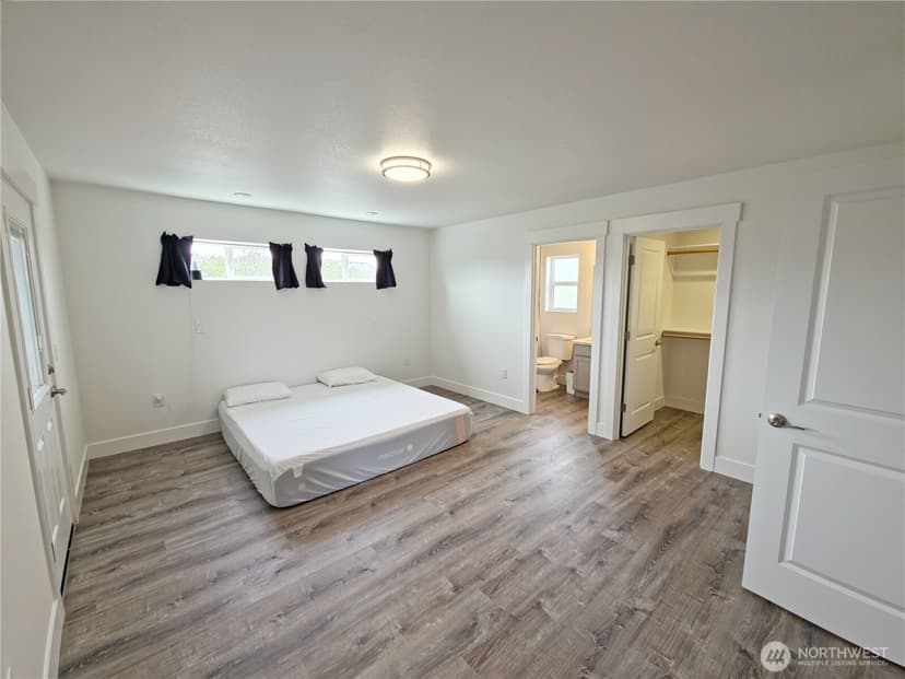 Property photo for 1201 E Ocean Shores Blvd SW, Ocean Shores photo 12