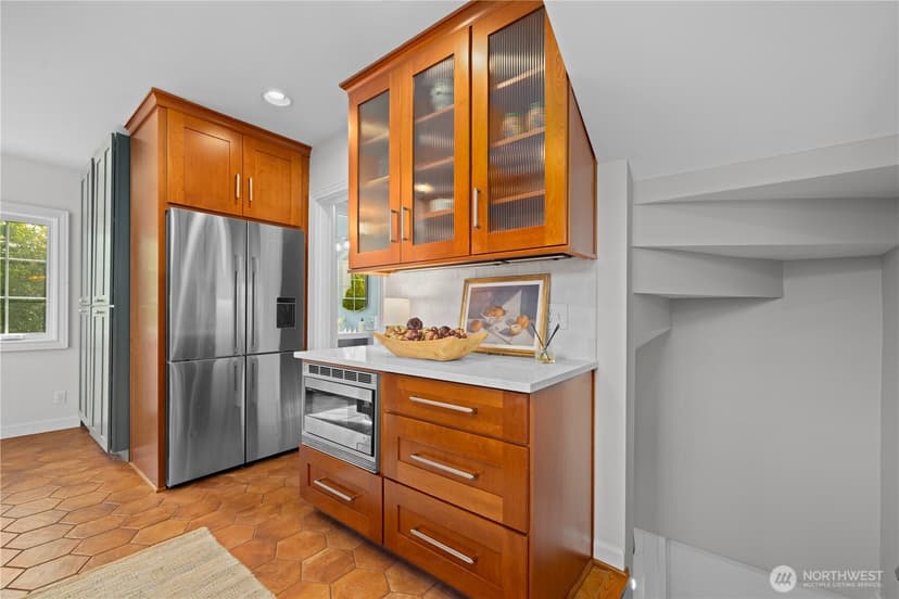 Property photo for 1536 Thorndyke Avenue W, Seattle photo 11