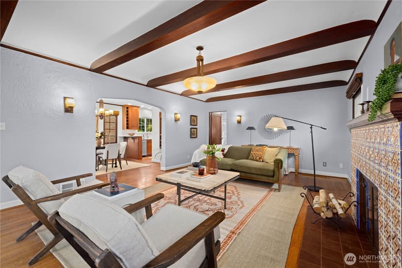 Property photo for 1536 Thorndyke Avenue W, Seattle photo 6