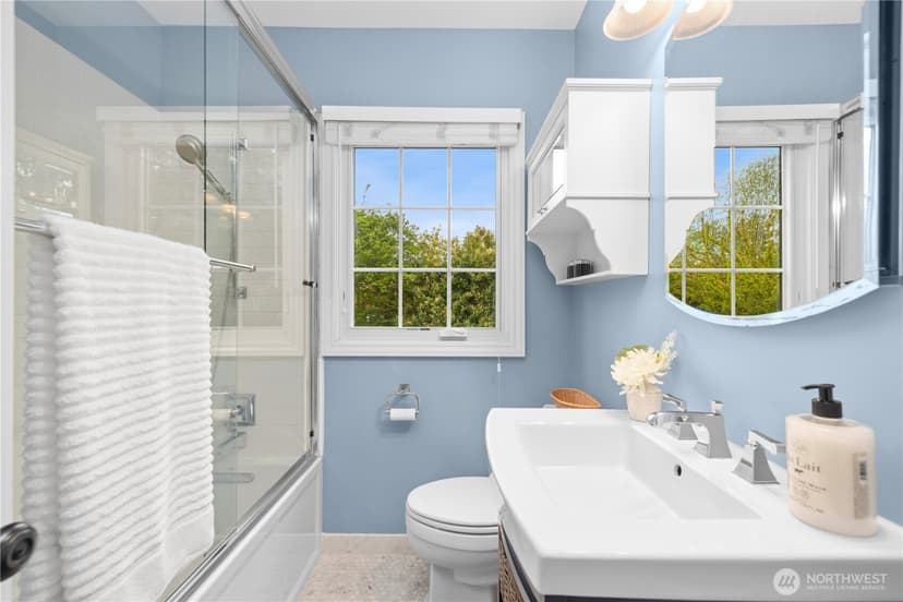 Property photo for 1536 Thorndyke Avenue W, Seattle photo 14