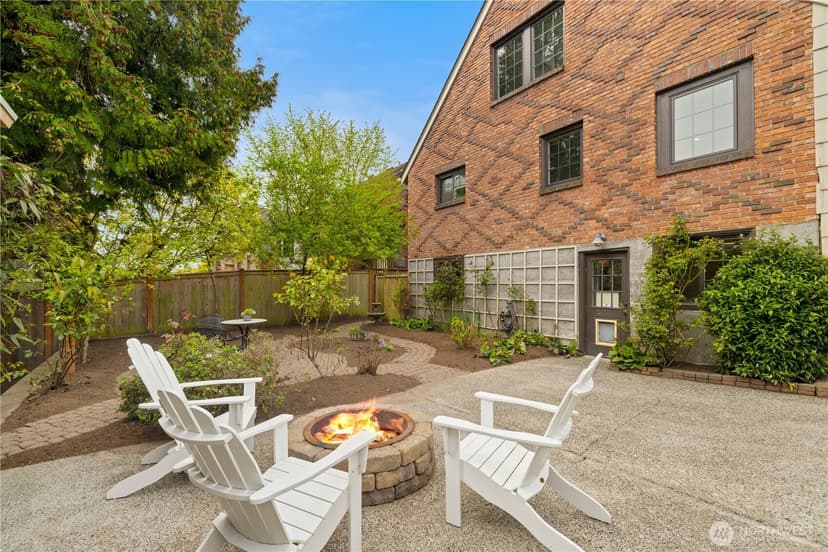 Property photo for 1536 Thorndyke Avenue W, Seattle photo 28