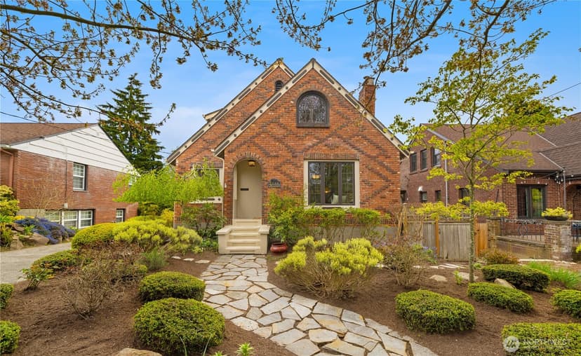 Property photo for 1536 Thorndyke Avenue W, Seattle