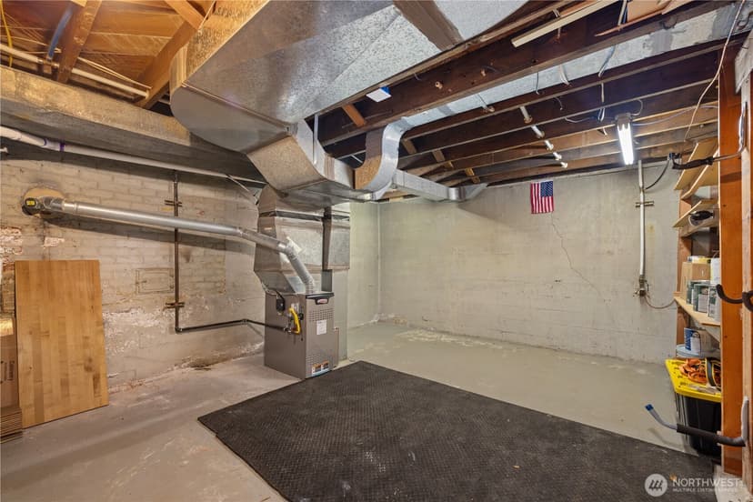 Property photo for 1536 Thorndyke Avenue W, Seattle photo 27