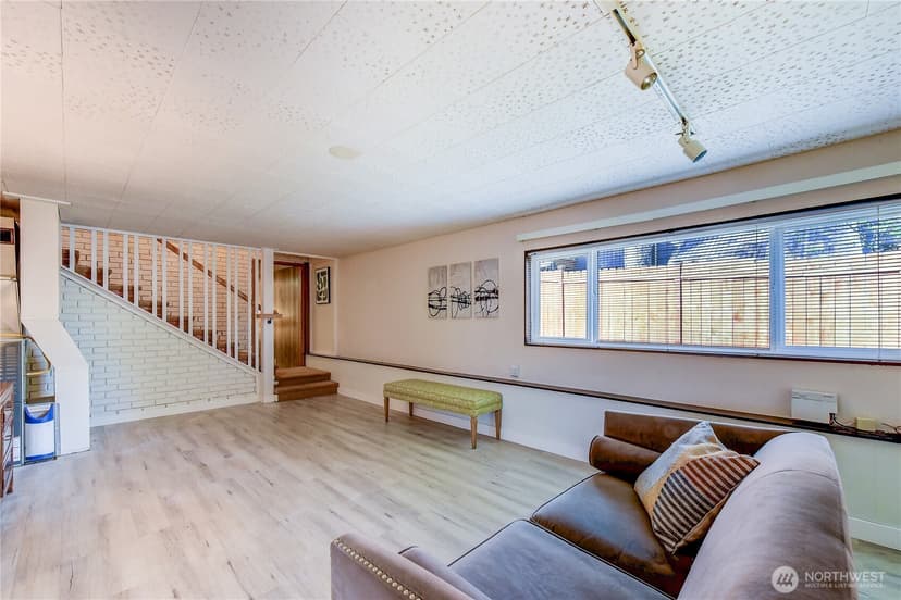 Property photo for 610 27th Avenue E, Seattle photo 16