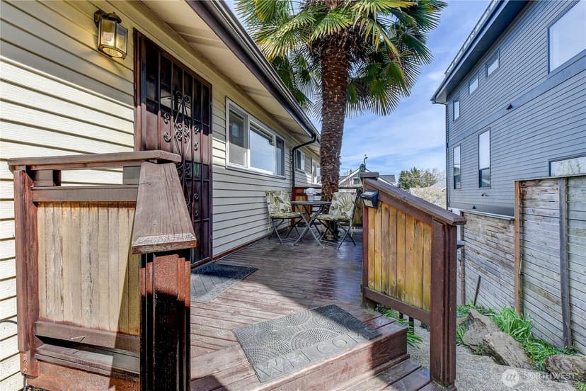 Property photo for 610 27th Avenue E, Seattle photo 10