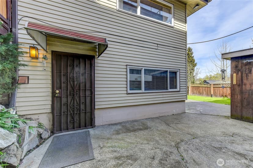 Property photo for 610 27th Avenue E, Seattle photo 25