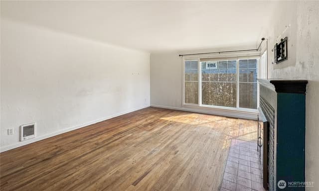 Property photo for 6421 Cypress Street, Everett photo 5