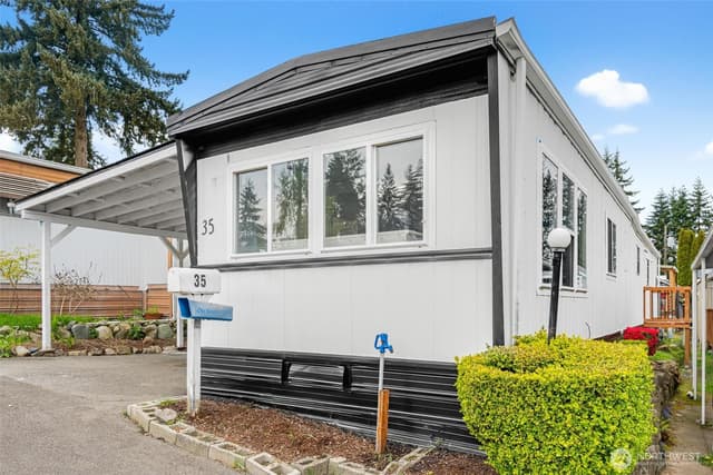 Property photo for 23708 LOCUST Way #35, Bothell photo 3