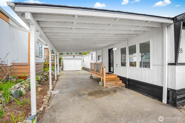 Property photo for 23708 LOCUST Way #35, Bothell photo 4