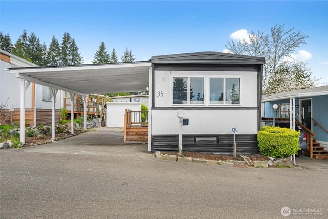 Property photo for 23708 LOCUST Way #35, Bothell