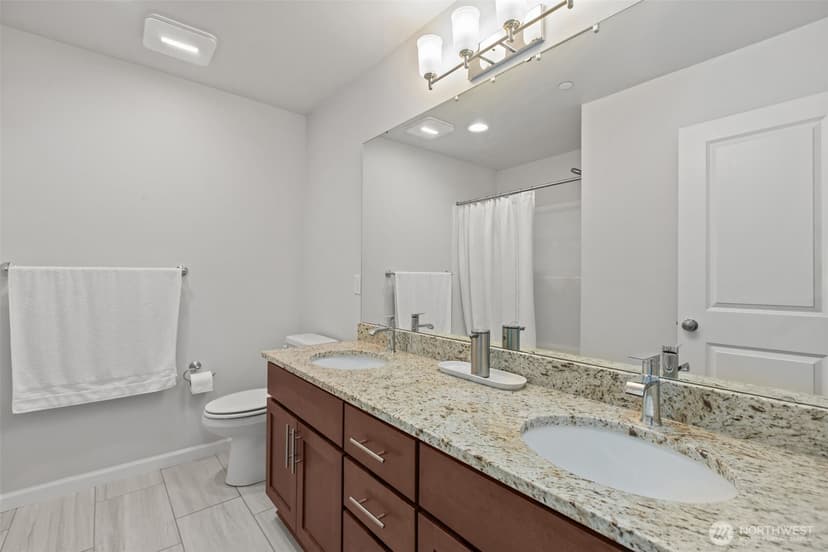 Property photo for 8226 S 132nd Street, Seattle photo 15