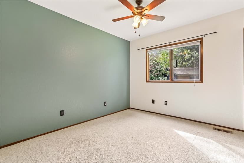 Property photo for 13232 Robinhood Lane, Snohomish photo 17