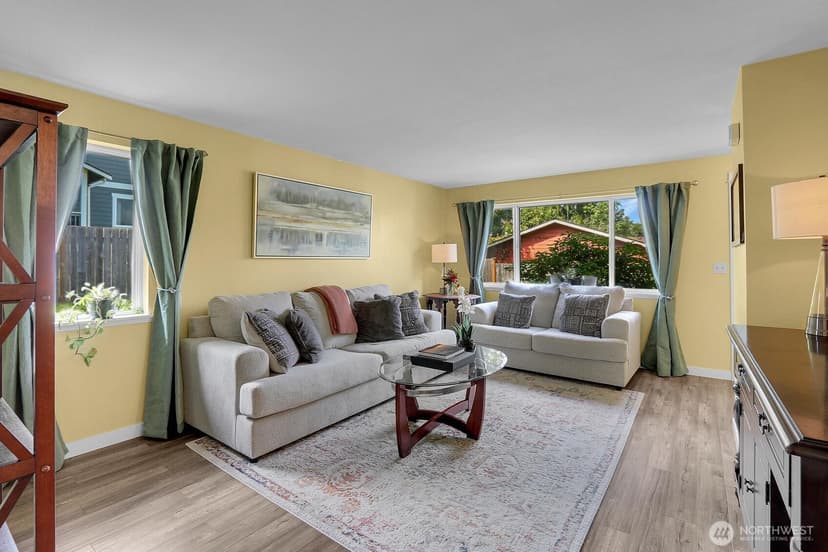 Property photo for 6628 Beverly Boulevard, Everett photo 3