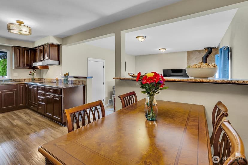 Property photo for 6628 Beverly Boulevard, Everett photo 9