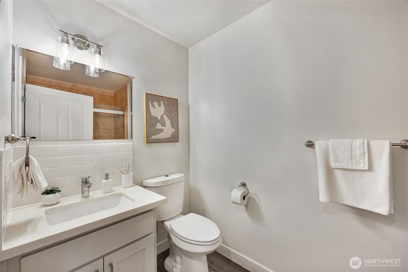 Property photo for 2841 14th Avenue W #202, Seattle photo 20