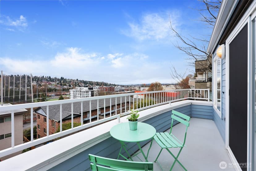 Property photo for 2841 14th Avenue W #202, Seattle photo 8