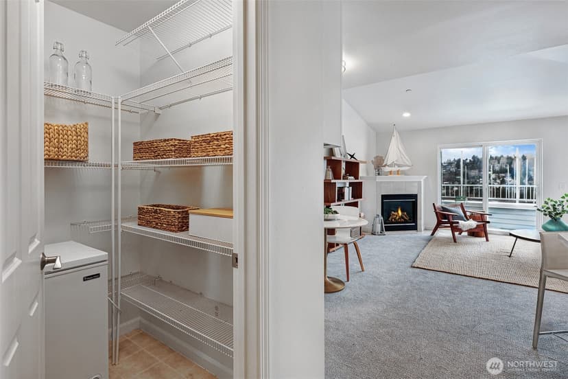 Property photo for 2841 14th Avenue W #202, Seattle photo 15