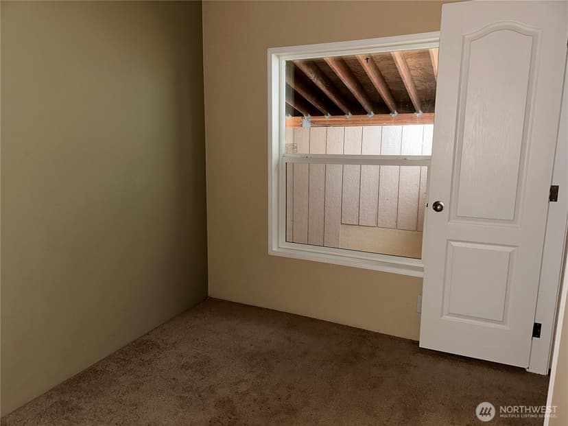 Property photo for 711 S Rain Street NE, Ocean Shores photo 17