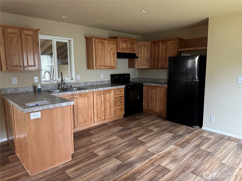 Property photo for 711 S Rain Street NE, Ocean Shores photo 8