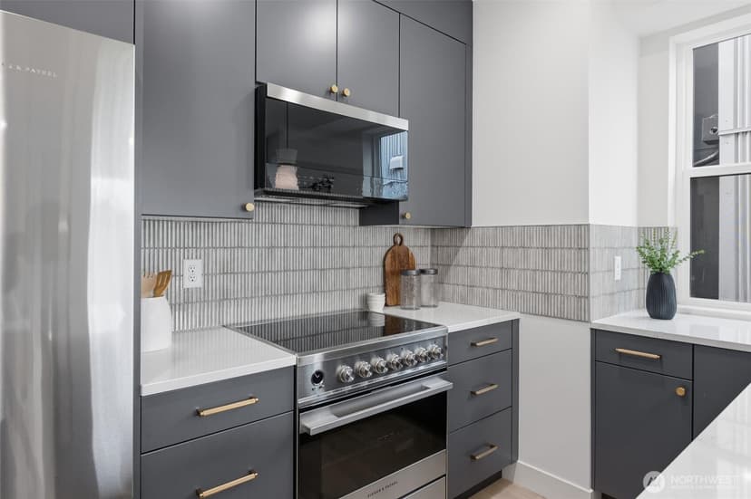 Property photo for 2018 Fairview Avenue E #D, Seattle photo 15