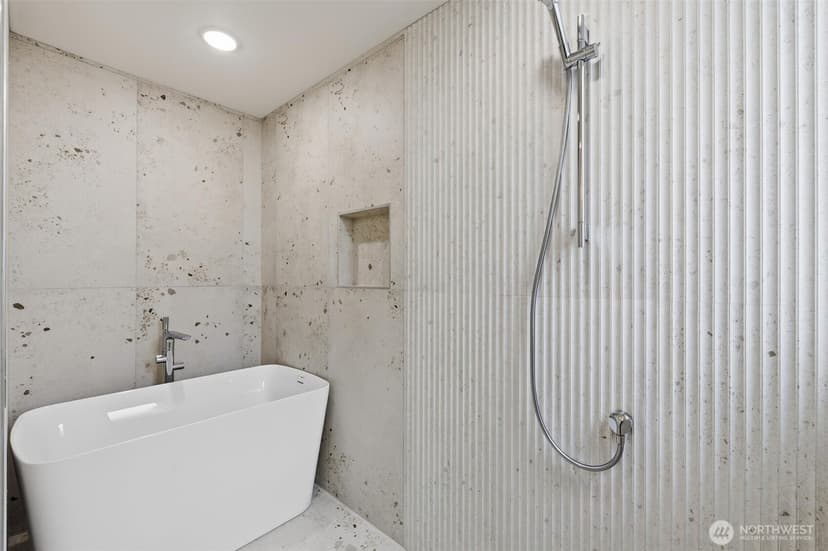 Property photo for 2018 Fairview Avenue E #D, Seattle photo 23