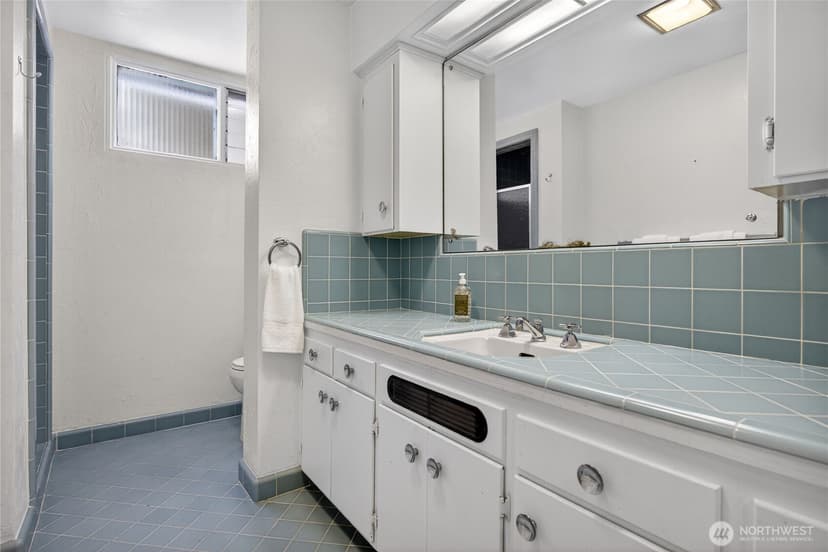 Property photo for 901 Rucker Avenue, Everett photo 31
