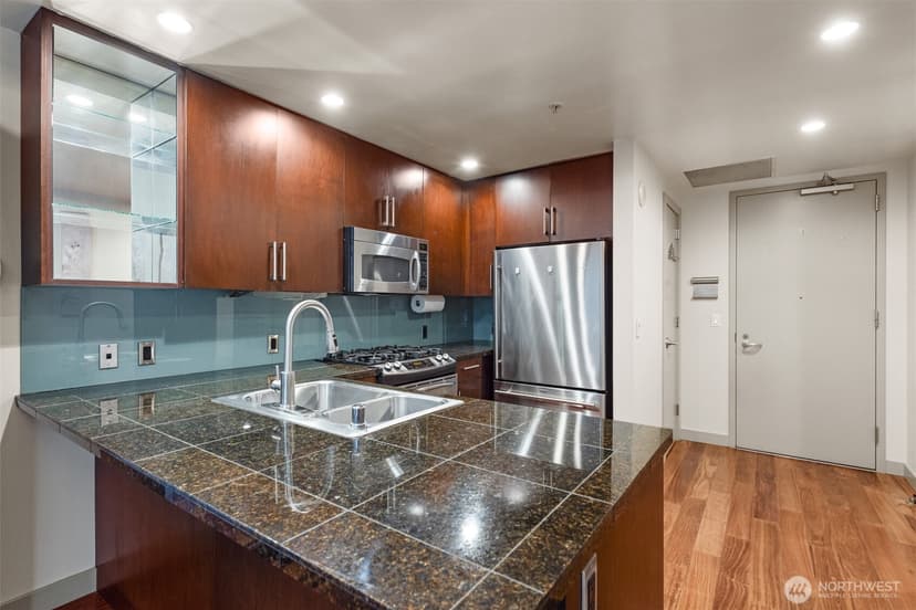 Property photo for 900 Lenora Street #W801, Seattle photo 10