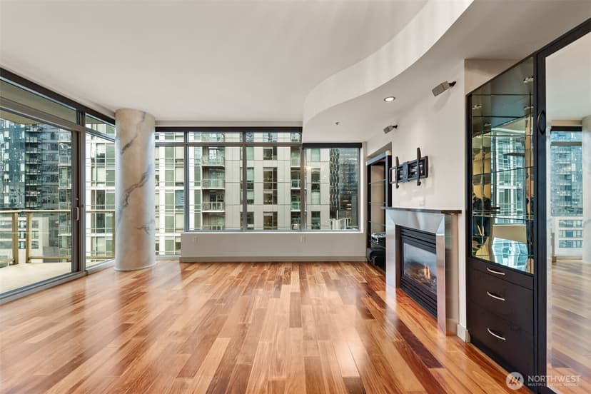 Property photo for 900 Lenora Street #W801, Seattle photo 3