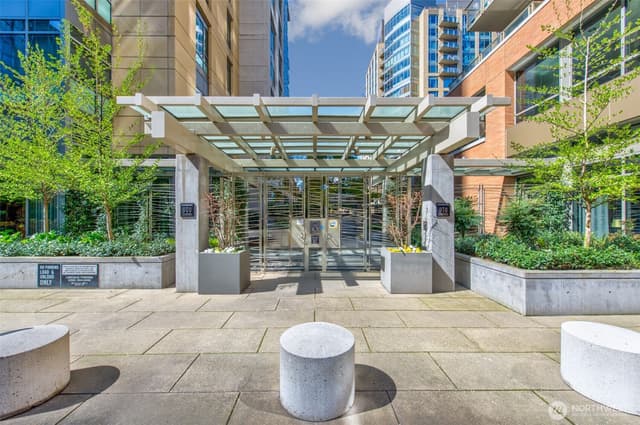 Property photo for 900 Lenora Street #W801, Seattle photo 2