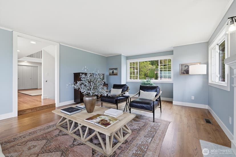Property photo for 18124 Riviera Place SW, Normandy Park photo 8