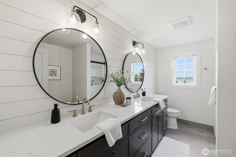 Property photo for 18124 Riviera Place SW, Normandy Park photo 27