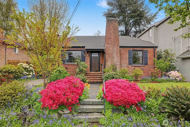 Property photo for 4052 54th Avenue SW, Seattle